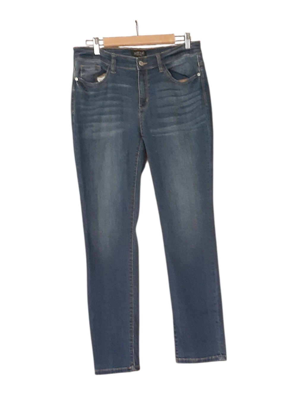 Judy Blue Mid Wash Straight Leg Jeans. Size 13/31. Verry Good Condition